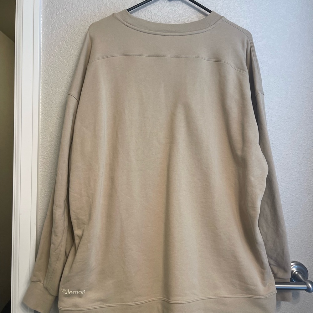 Perfectly Oversized Crew - image 2